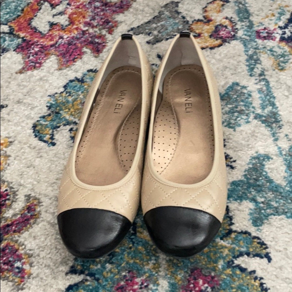 Van Eli Two-Tone Quilted Ballet Flats